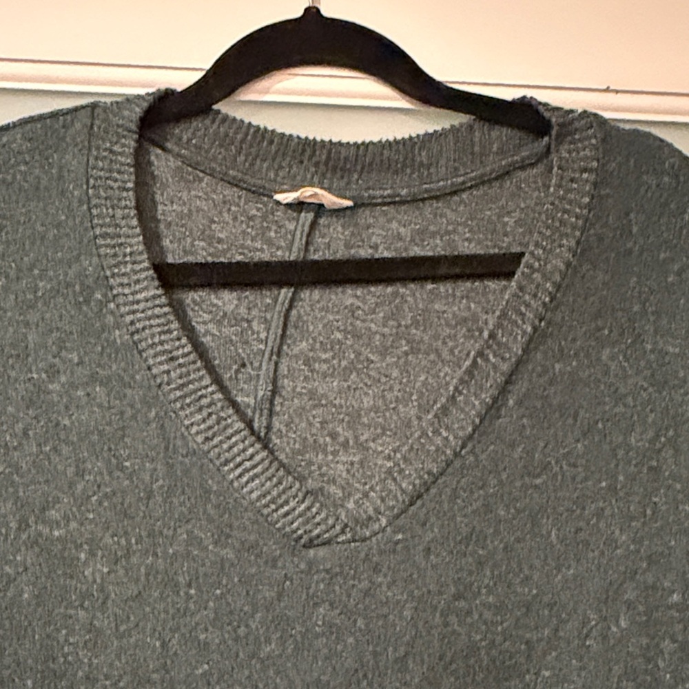 Hush Brand Elle Cozy Light Comfy Sweater V-Neck Jumpsuit Size XS - Picture 3 of 9